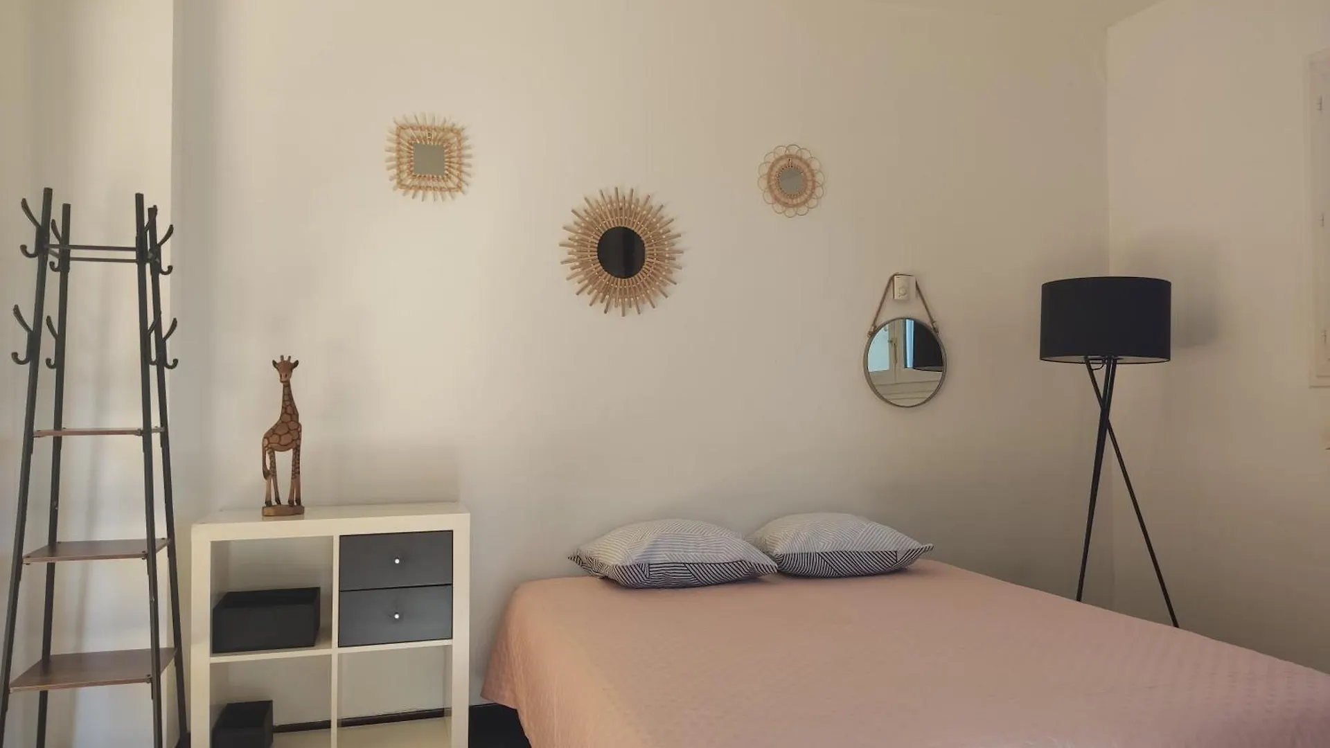Studio Prive - Terrasse, Parking, Wifi Aix-en-Provence Appartement